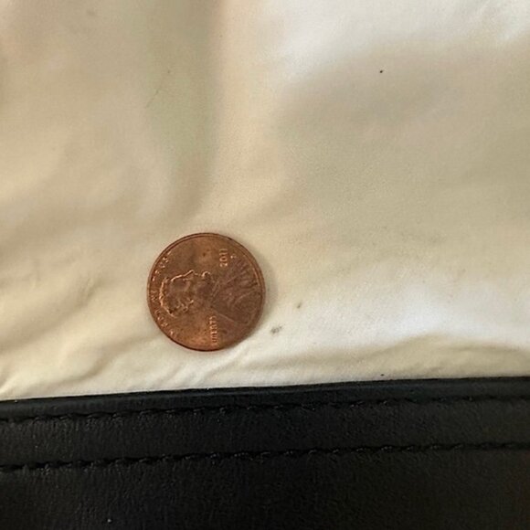 Burberry Nylon Tote Bag wth Check lining - Picture 9 of 9